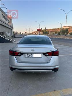 نيسان ألتيما